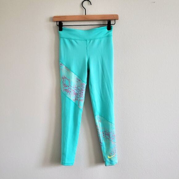 NWT Girls Nike Tights - Picture 1 of 5